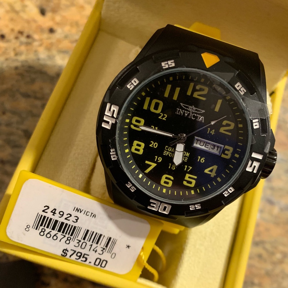 MENS INVICTA WATCH BRAND NEW